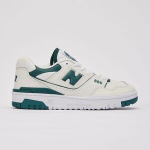 New Balance women's Cream and Green Sneakers